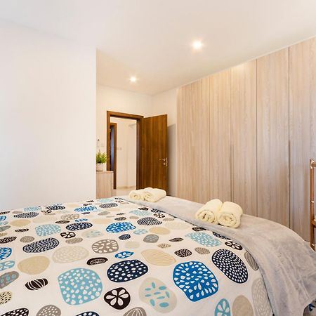 H2 -Modern And Spacious 3 Bedroom Apartment San Ġwann 외부 사진