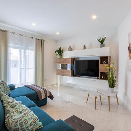H2 -Modern And Spacious 3 Bedroom Apartment San Ġwann 외부 사진